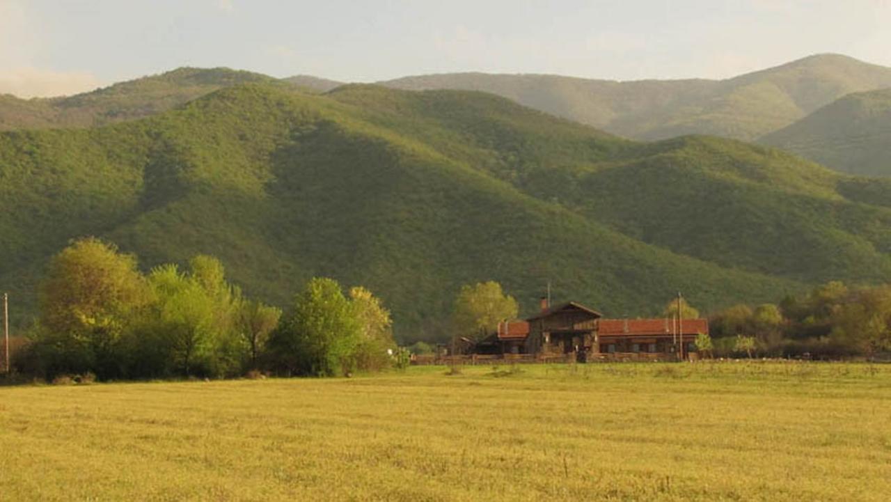 Ihnilatis Bed & Breakfast Kerkíni Dış mekan fotoğraf