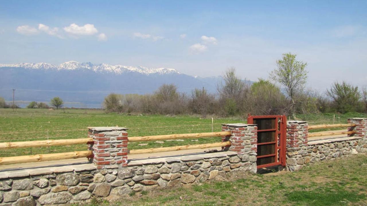 Ihnilatis Bed & Breakfast Kerkíni Dış mekan fotoğraf