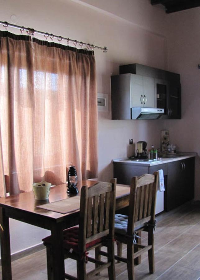 Ihnilatis Bed & Breakfast Kerkíni Oda fotoğraf