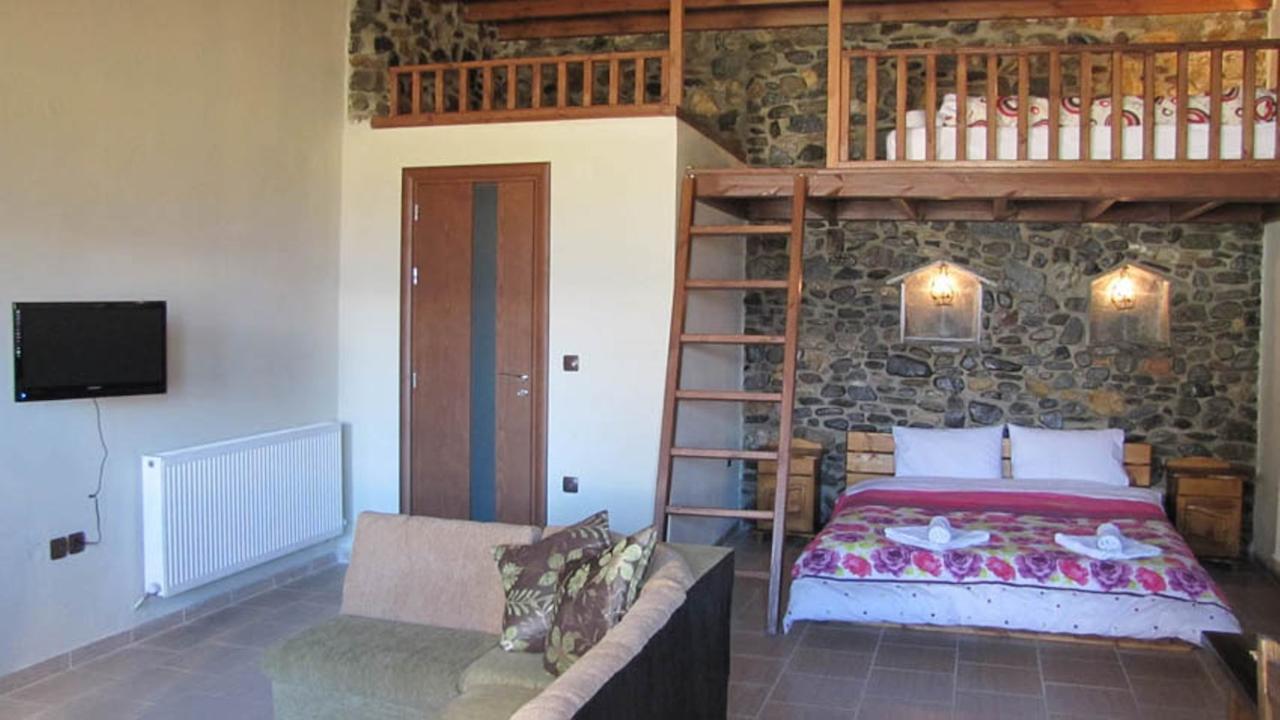 Ihnilatis Bed & Breakfast Kerkíni Oda fotoğraf
