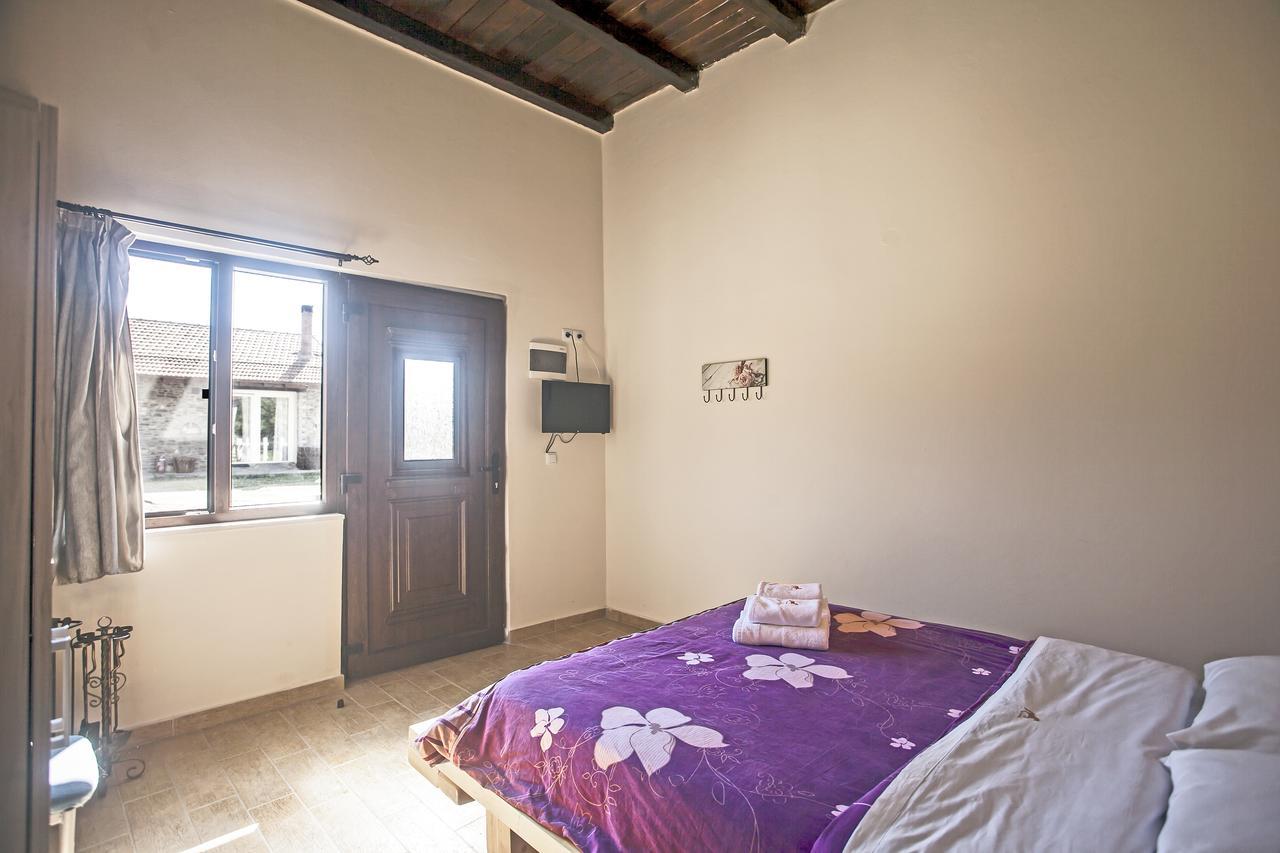 Ihnilatis Bed & Breakfast Kerkíni Dış mekan fotoğraf