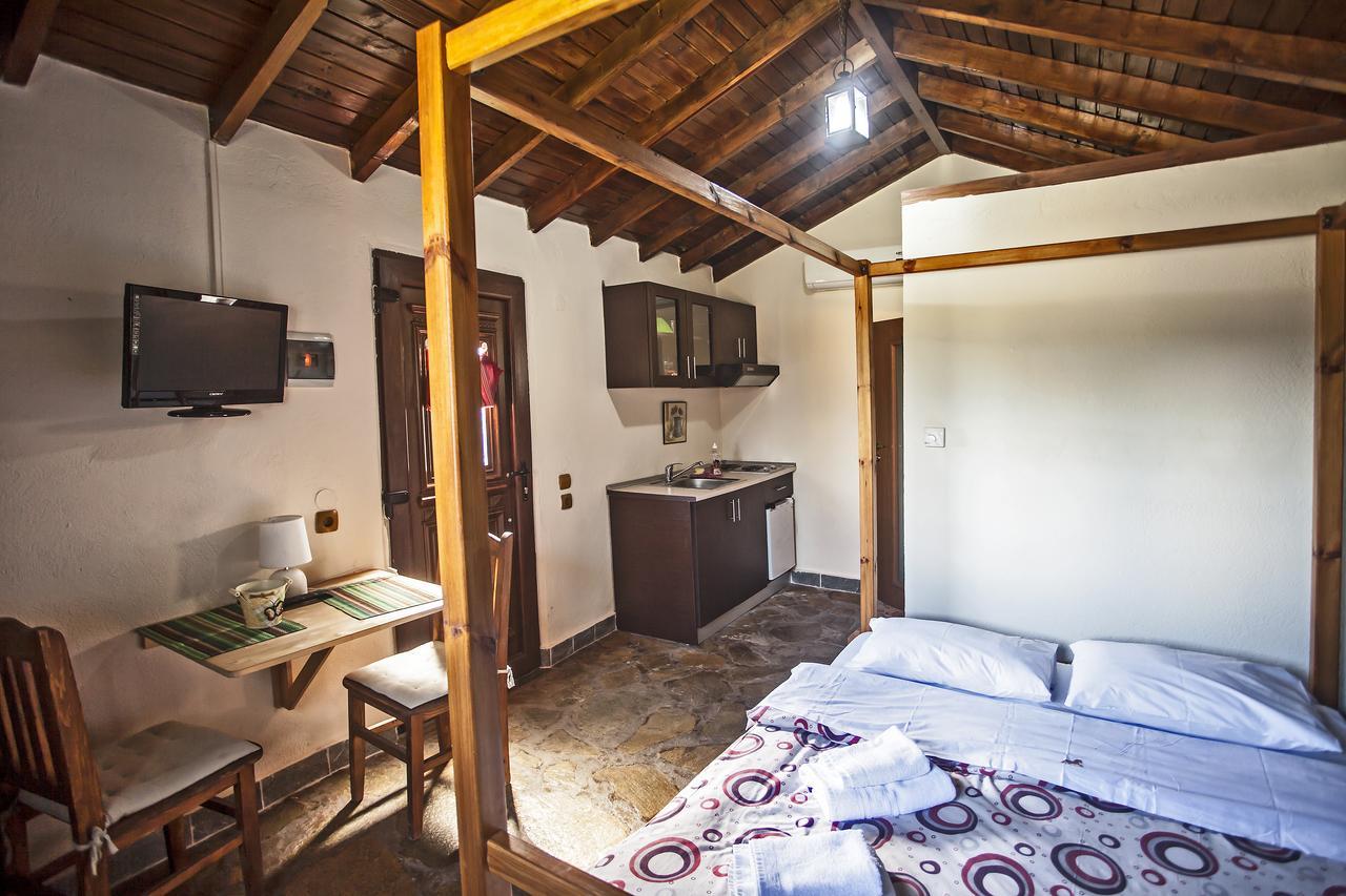 Ihnilatis Bed & Breakfast Kerkíni Dış mekan fotoğraf