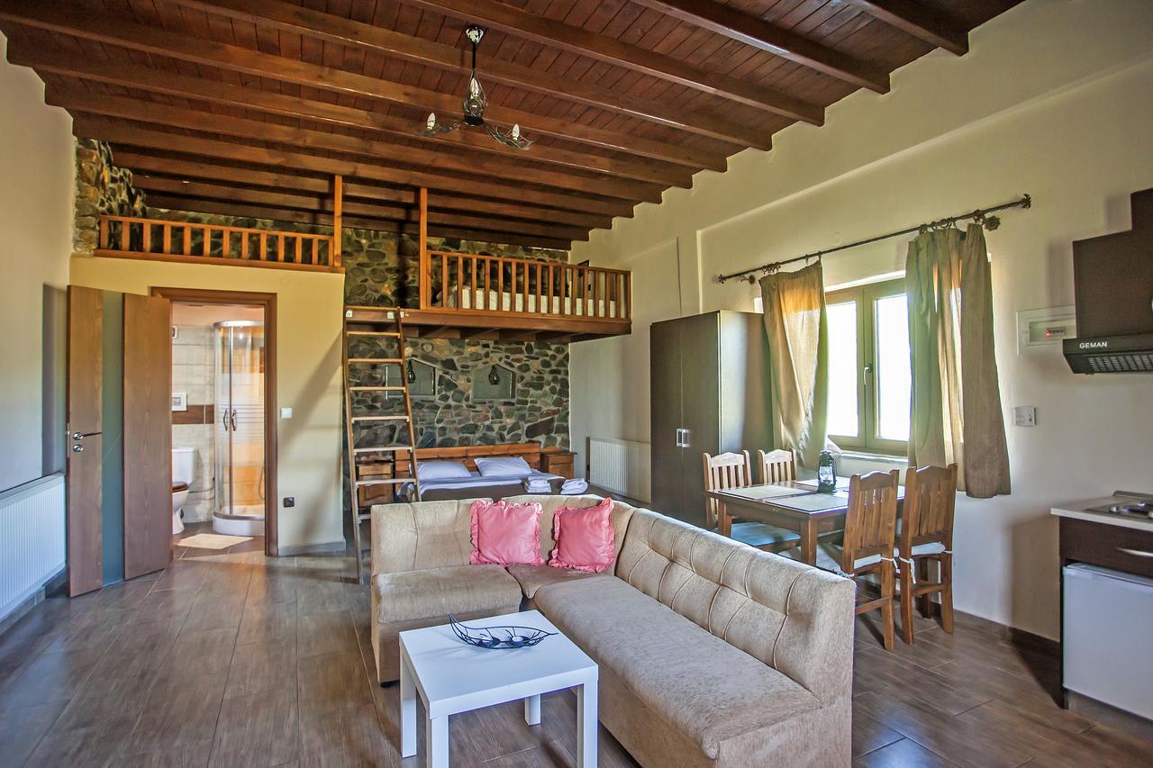 Ihnilatis Bed & Breakfast Kerkíni Dış mekan fotoğraf